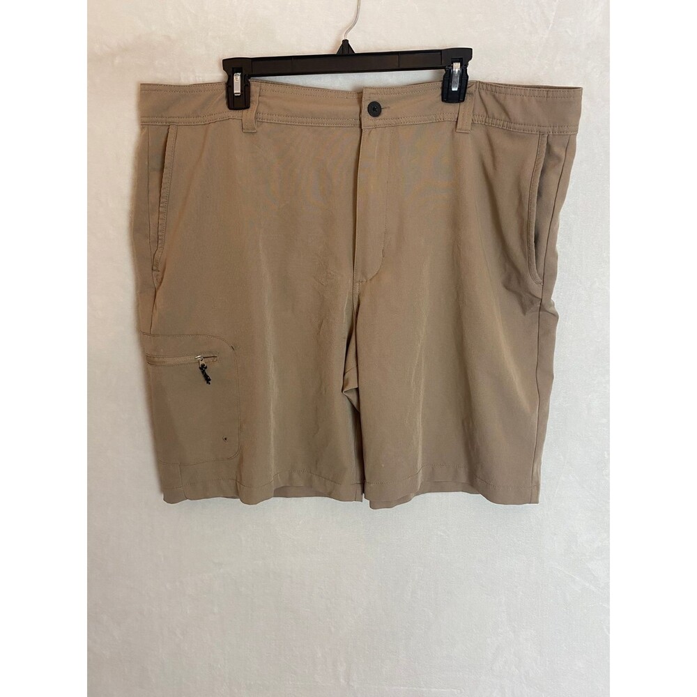 Magellan Outdoors Fish Gear Men's Cargo Shorts 44 Waist Beige Water Repellent